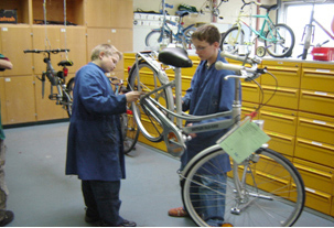 Fahrradwerkstatt Projekt Modul 13 Reparaturen Reparaturbetrieb 1 Sekundarstufe Verkehrserziehung Mobilitaetsbildung