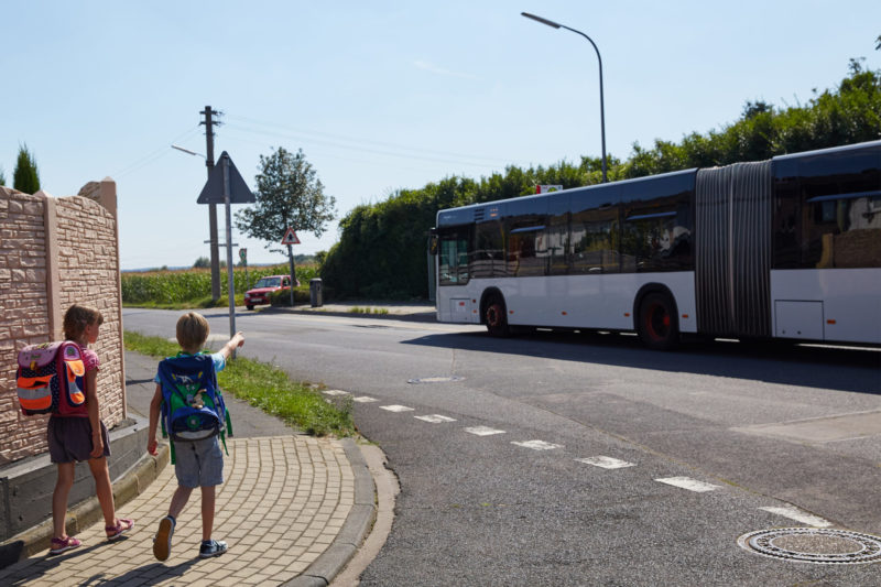 Gefahren Meistern Busfahren Bus Bahn Verkehrssicherheit Schulweg Verkehrserziehung Haltestelle Klasse 2
