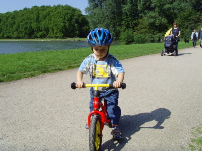 Laufrad Verkehrserziehung Kinder Balance Gleichgewicht Motorik Bewegung