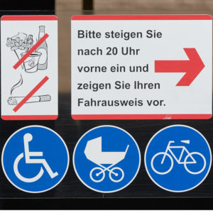 Mobil Teilhaben Bus Fahren Lernen Symbol Symbolstreifen An Busfenster