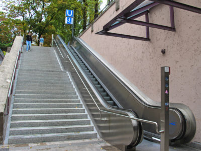 Mobil Teilhaben Rollstreppe Von Der Seite