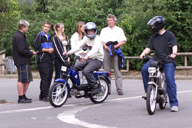 Mofakurs Mofa Fahren Sekundarstufe Sek.i Jugendlich Verkehrserziehung Mobilitaet Theorie Praxis