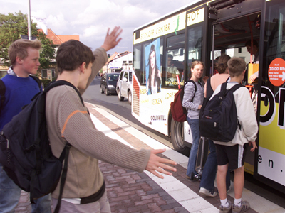 Neue Wege Schulweg Bus Praesentation Sekundarstufe Verkehrserziehung Mobilitaetsbildung Kopie