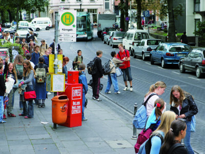 Peer Projekt Schulbusbegleiter Schulwegsicherheit Haltestelle Chaos Sekundarstufe I Verkehrserziehung Mobilitaetsbildung