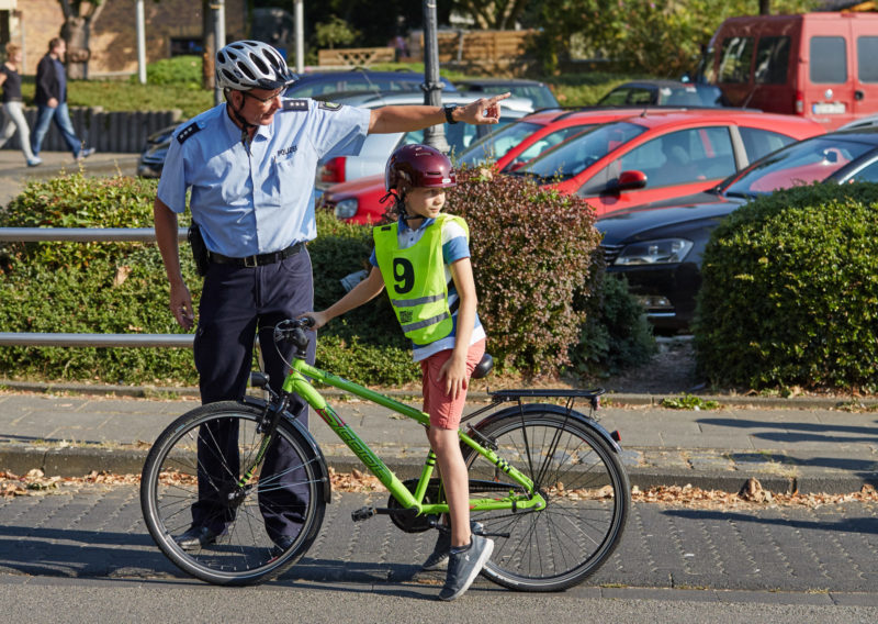 Radfahrausbildung Übungsprogramm Grundschule Klasse 4 Polizei Straßenverkehr Verkehrserziehung