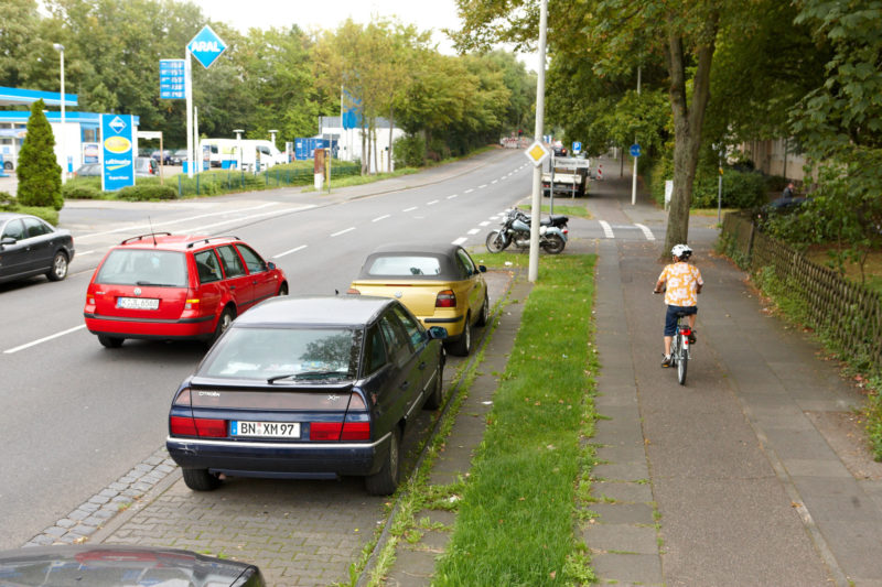 Radschulweg Abbiegende Pkw Queren Radweg Wege Gefahren Sekundarstufe Verkehrserziehung Mobilitaetsbildung