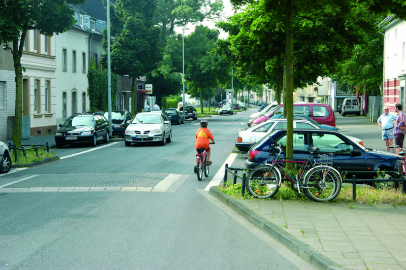 Radschulweg Radwege Stadt Aufpflasterungen Gefahren Sekundarstufe Verkehrserziehung Mobilitaetsbildung