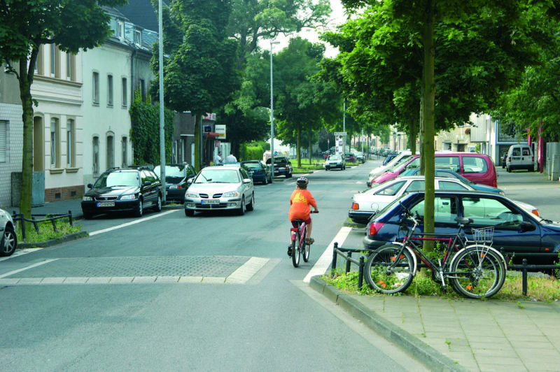 Radschulweg Unterrichtsanregung Verkehrssicherheit Partnerintervier Aufpflasterung Sekundarstufe Verkehrserziehung Mobilitaetsbildung Kopie