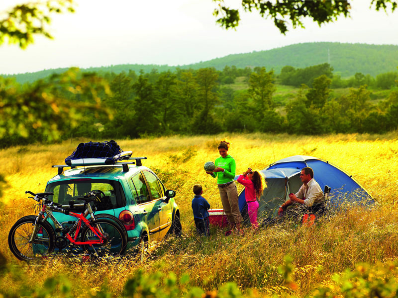 Reisen Mit Kindern Urlaub Autofahrt Urlaubsfahrt Vollbepackt