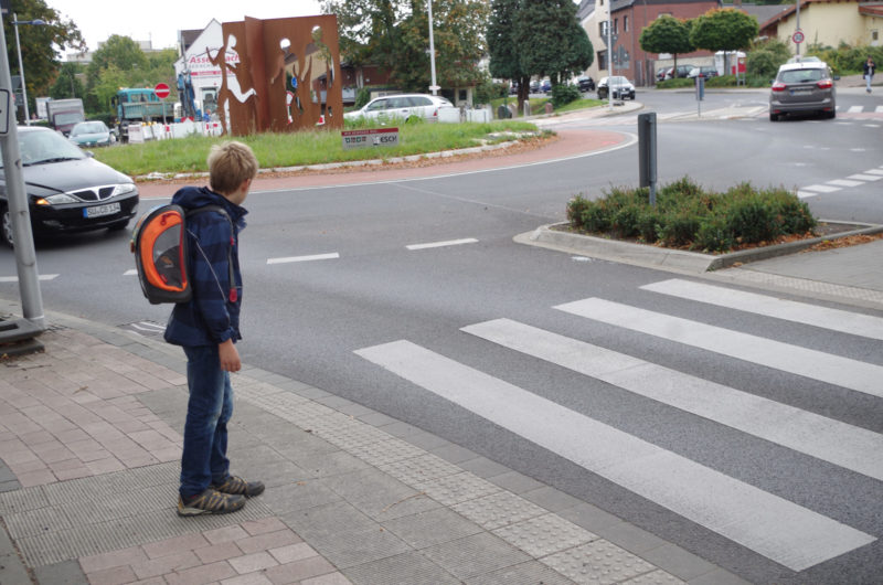 Schulweg Klasse 1 Schulwegwahl Verkehrserziehung Kreisverkehr