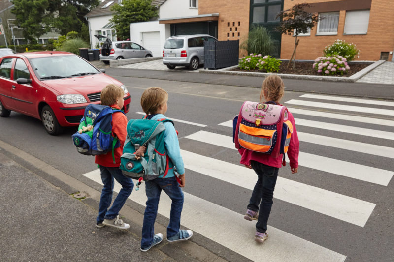 Schulweg Verkehrserziehung Klasse 1 Grundschule Verkehrssicherheit