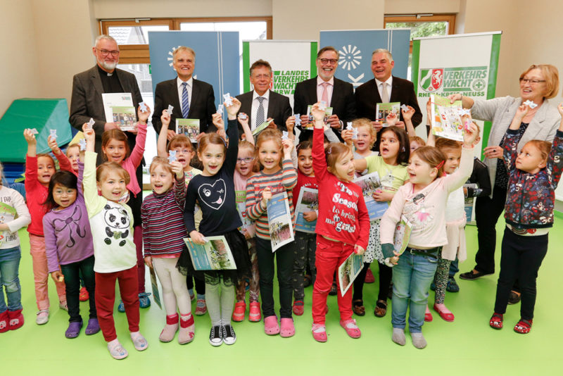 Sicher Zur Schule Neuss Auftaktveranstaltung Kindergarten Verkehrssicherheit Verkehrswacht