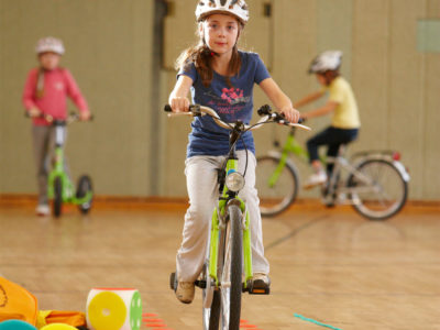 Velofit Bewegung Motorik Bewegungsförderung Körperbewusstsein Grundschule Übungen Fahrrad