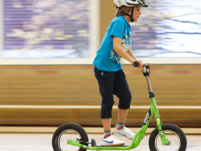Velofit Bewegung Motorik Bewegungsförderung Körperbewusstsein Grundschule Übungen Gleit Und Rollgeräte 2
