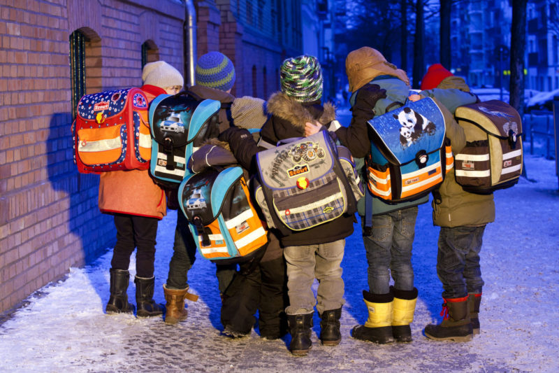 Verkehrserziehung Kinder Ranzen Schulranzen Sichtbarkeit Reflexmaterial Stiftung Warentest