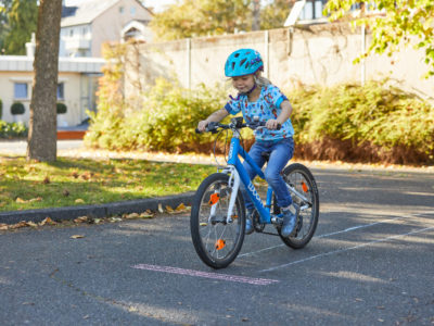 Laufrad, Roller, Kinderfahrrad - Radfahren lernen