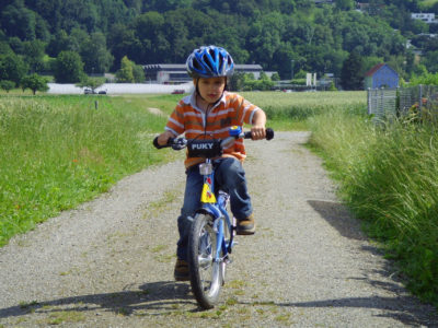 Verkehrserziehung Kinder Spielefahrrad Balance Gleichgewicht 1